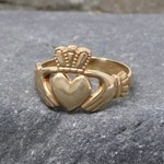 Ladies Traditional Yellow Gold Claddagh Ring