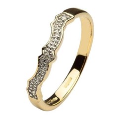 Diamond Yellow Gold Wedding Ring