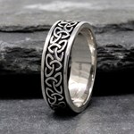 Solid Trinity Knot Silver Band