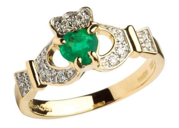 Claddagh Ring mit Smaragd und Diamanten