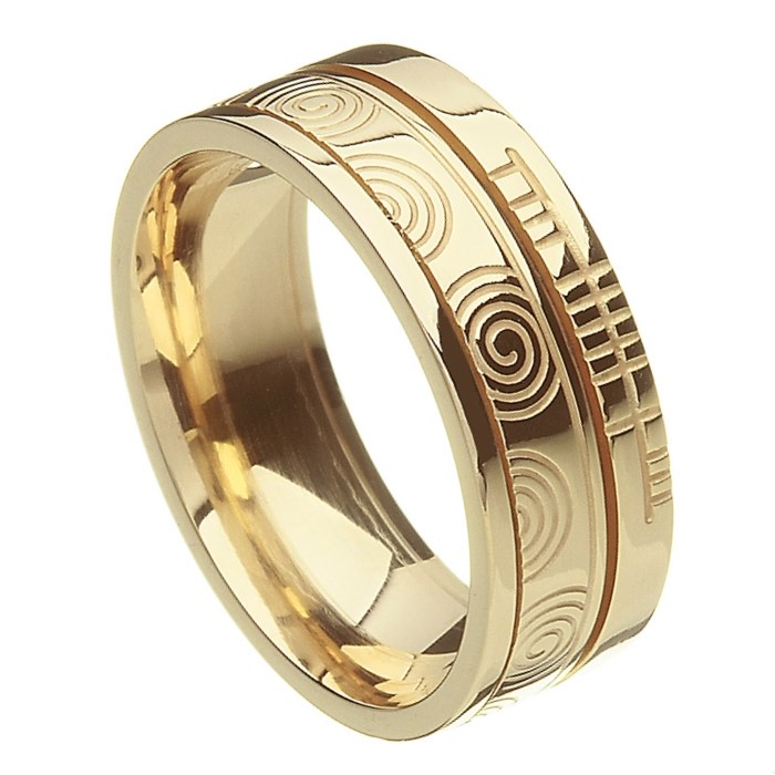 Newgrange Faith Yellow Gold Band